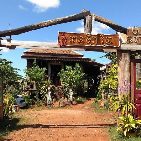 Ratanak Tep Rithea Homestay Banlung Eksteriør bilde
