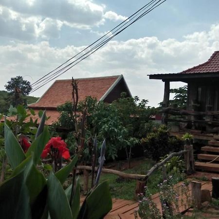 Ratanak Tep Rithea Homestay Banlung Eksteriør bilde